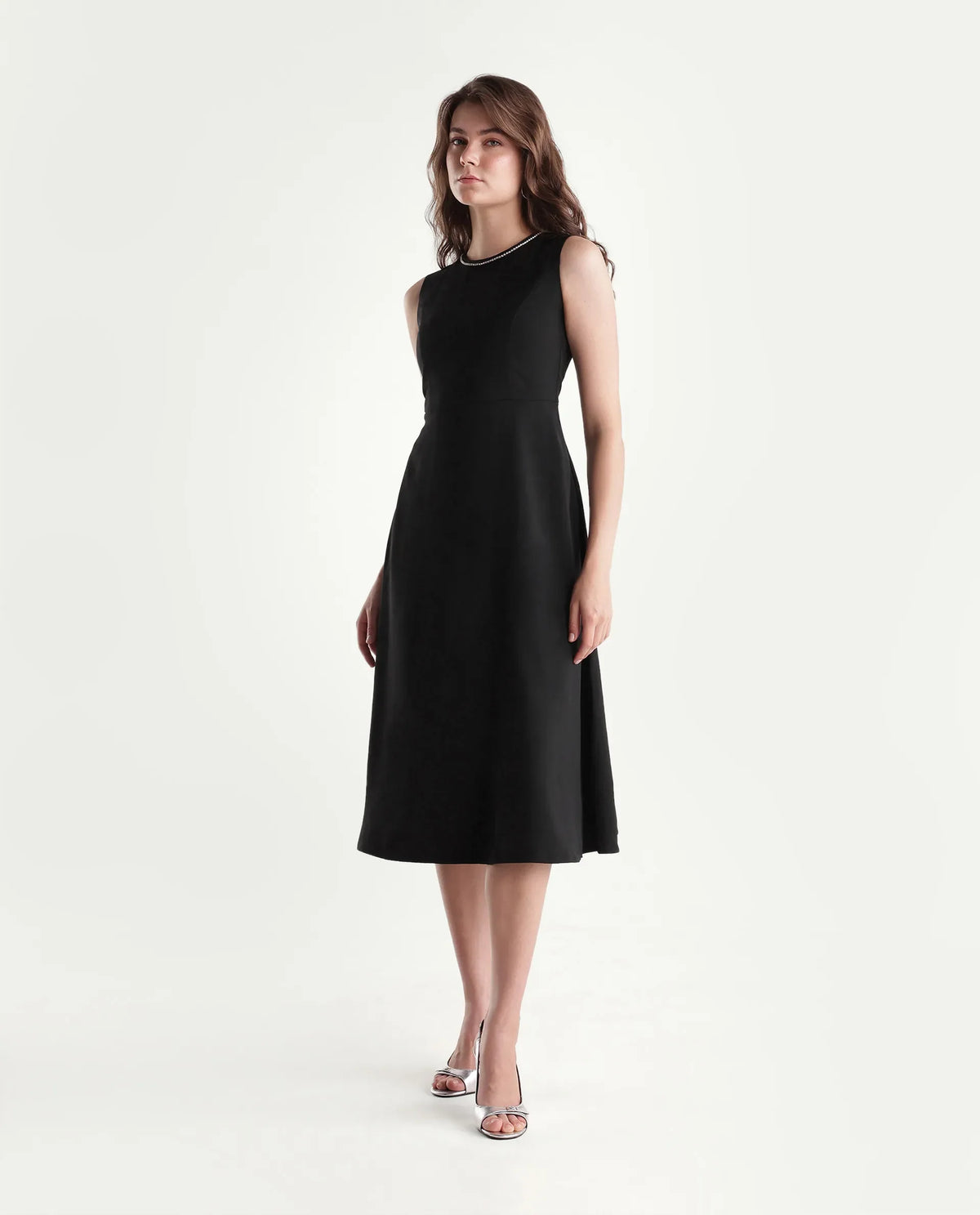Rareism Women's Xenno Black Polyester Crew Neck Sheath Plain Dress