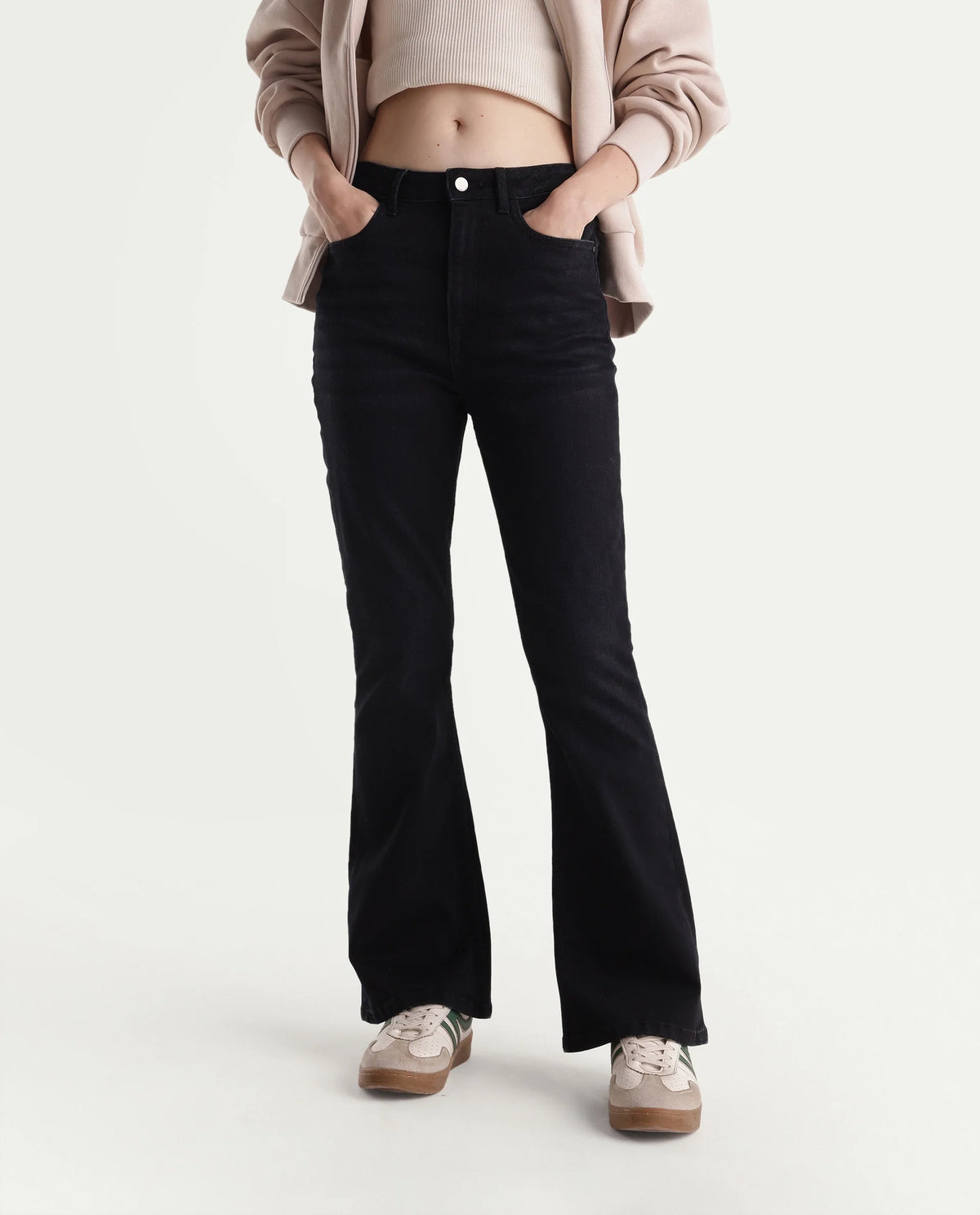 Rareism Women's Bute-1 Dark Navy Cotton Blend Shank And Zipper Bootcut Plain Jeans