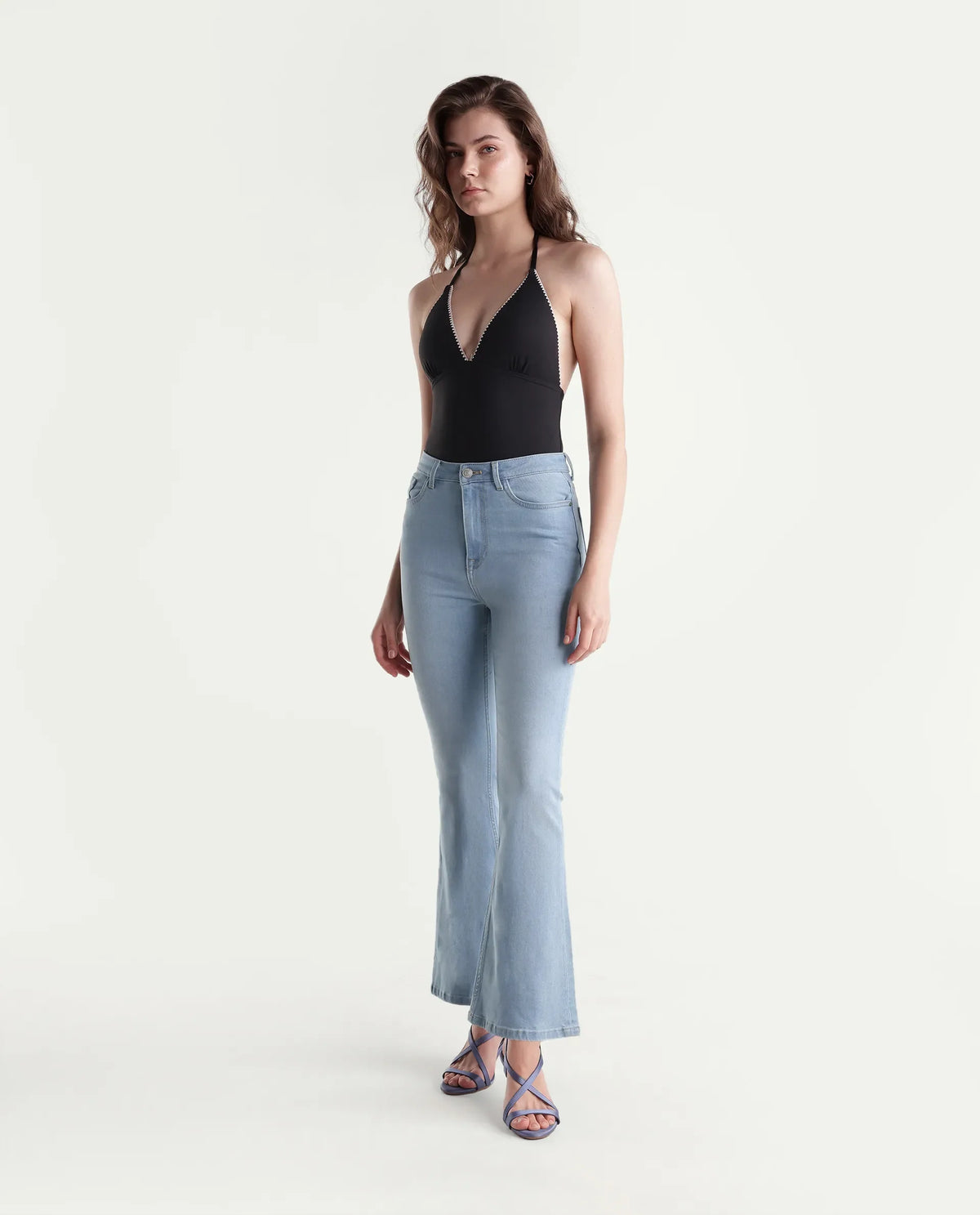 Rareism Women's Bute-2 Blue Cotton Blend Shank And Zipper Bootcut Plain Jeans