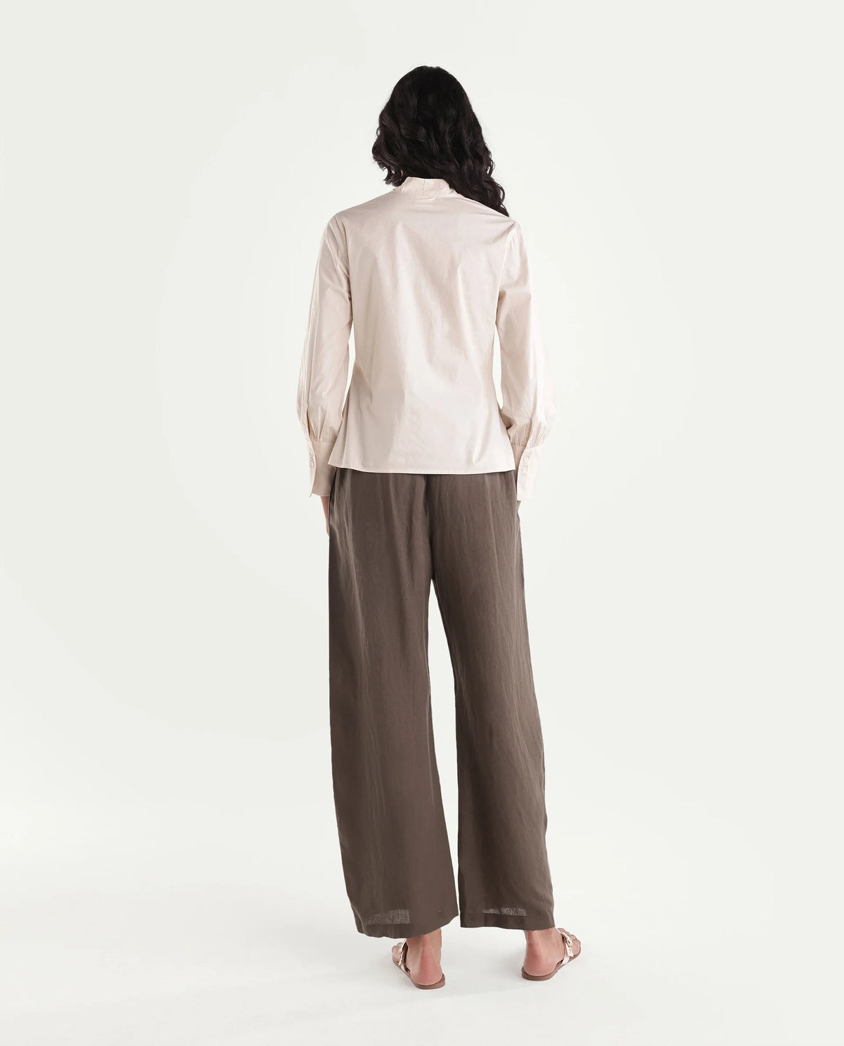 Rareism Women Latent Dark Brown 100% Linen Plain Barrel Trouser