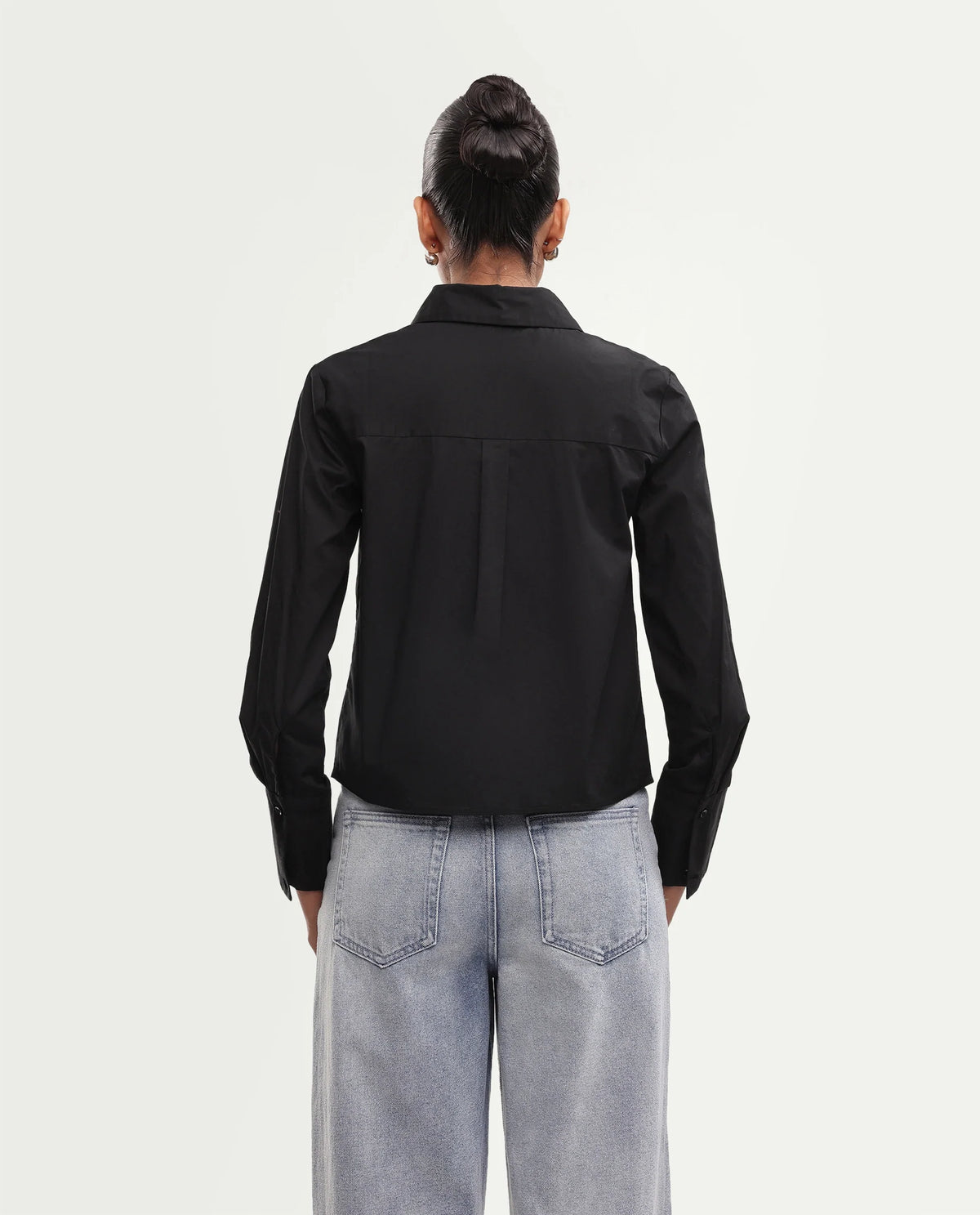 Rareism Women Onwrop Primary Black Cotton Blend Spread Collar Plain Regular Shirt