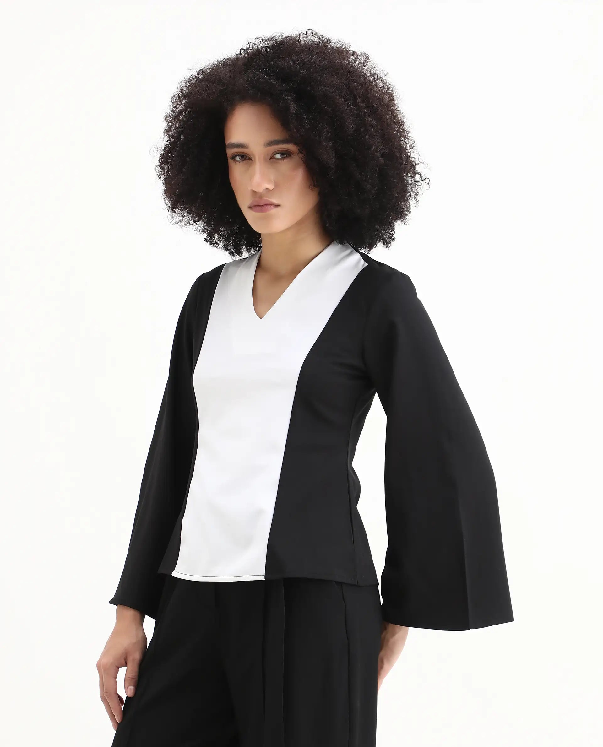 Rareism Women's Sanchiyi Black Twill V-Neck Color Block Regular Fitted Top