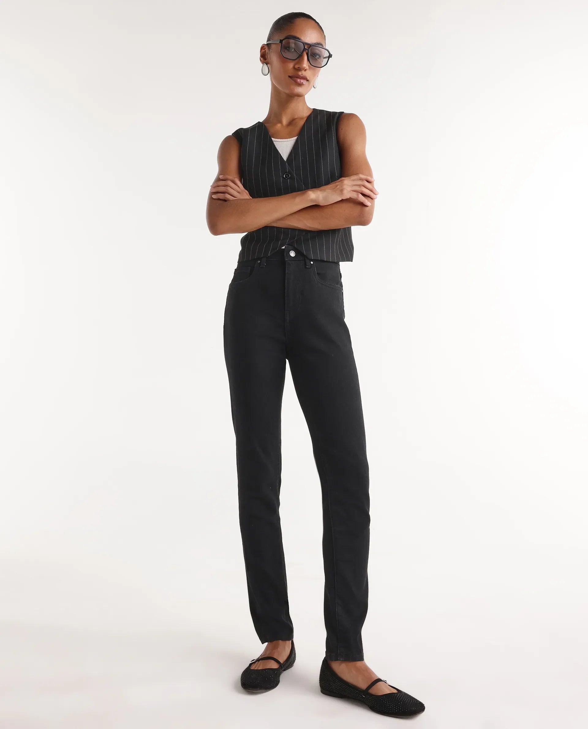 Rareism Women's Skenyob Black Cotton Blend Skinny Fit Plain Jeans