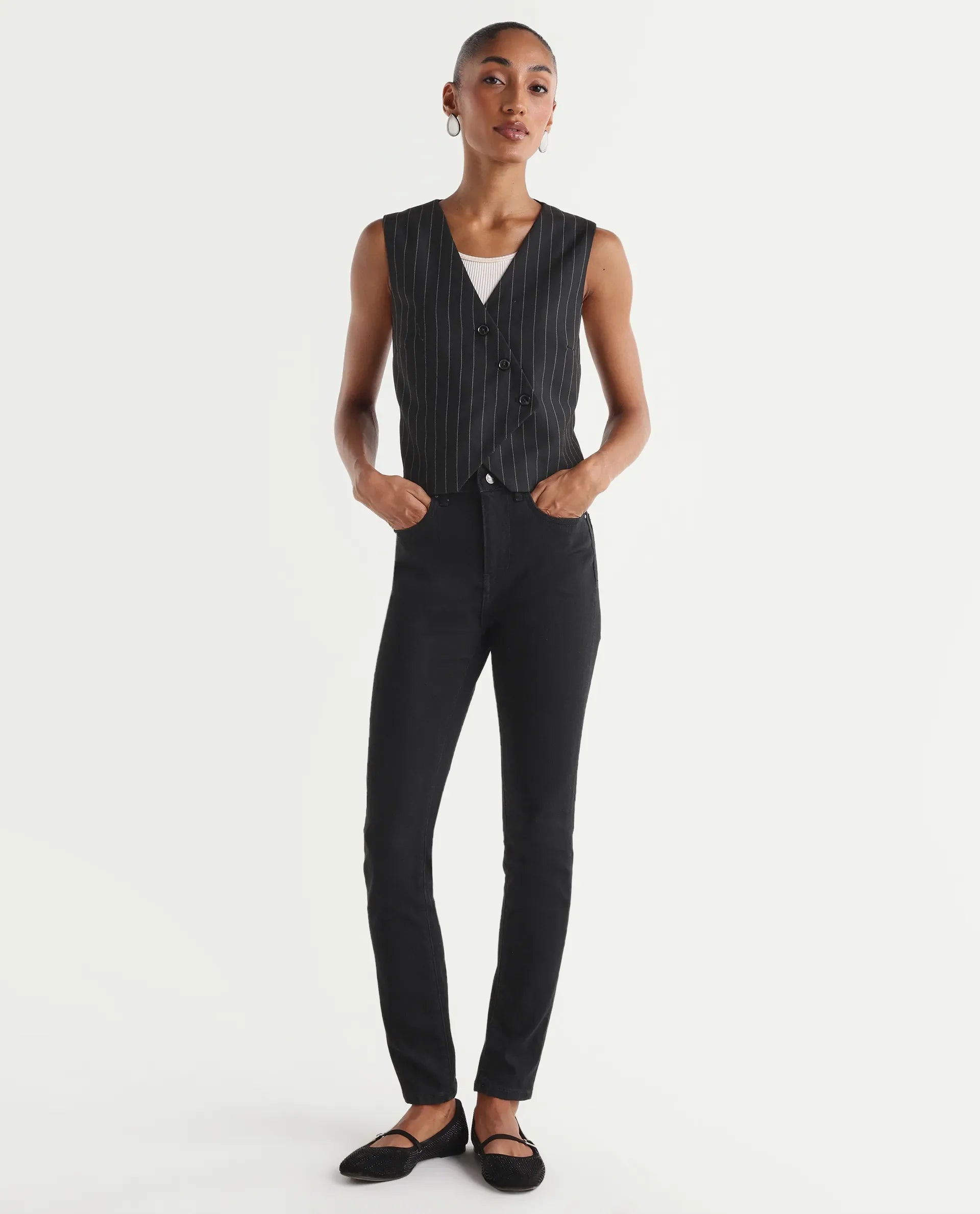 Rareism Women's Skenyob Black Cotton Blend Skinny Fit Plain Jeans