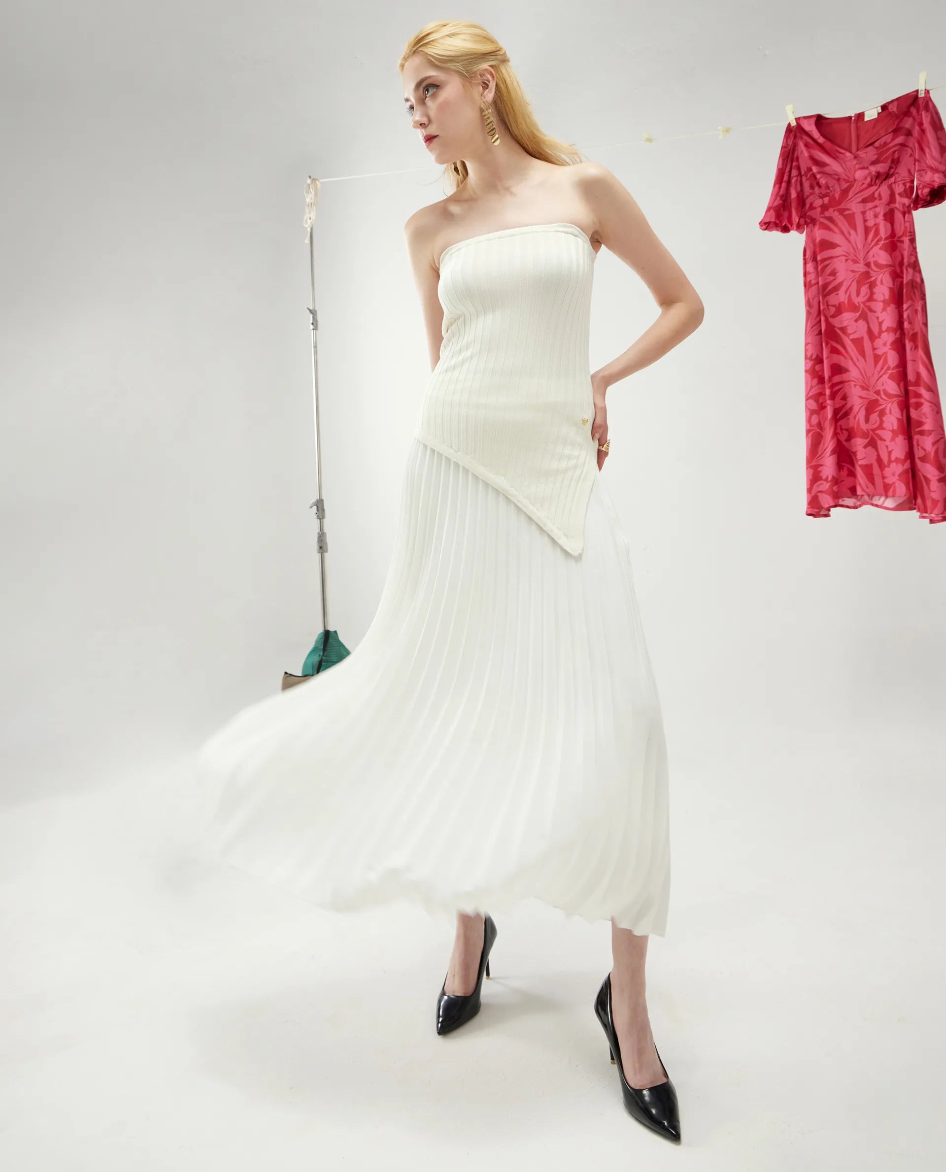 Rareism Women's Jansu Off White Polyester Plain Midi Flared Skirt