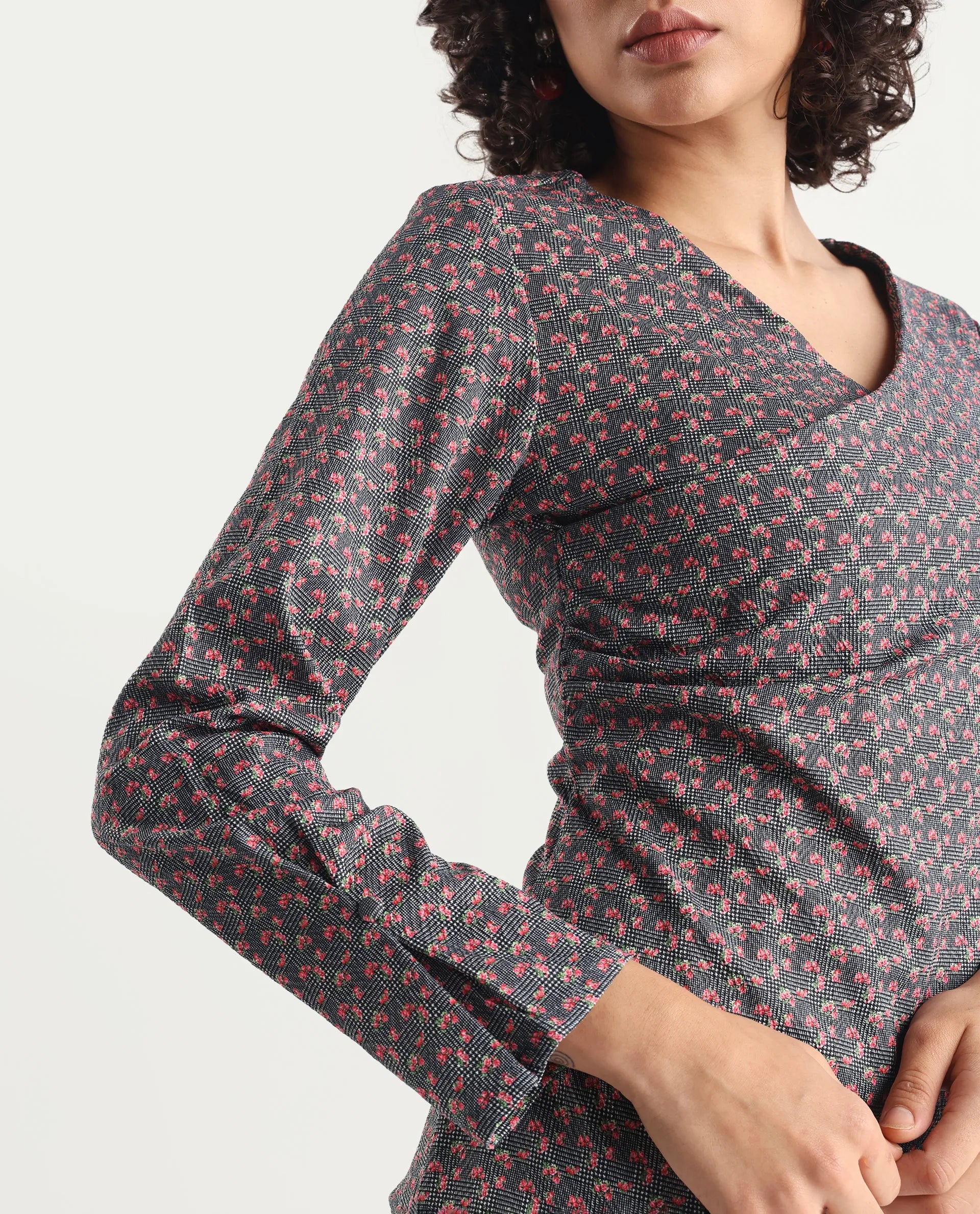 Rareism Women's Whabi Multi Cotton Blend V-Neck Floral Print Regular Fit Top