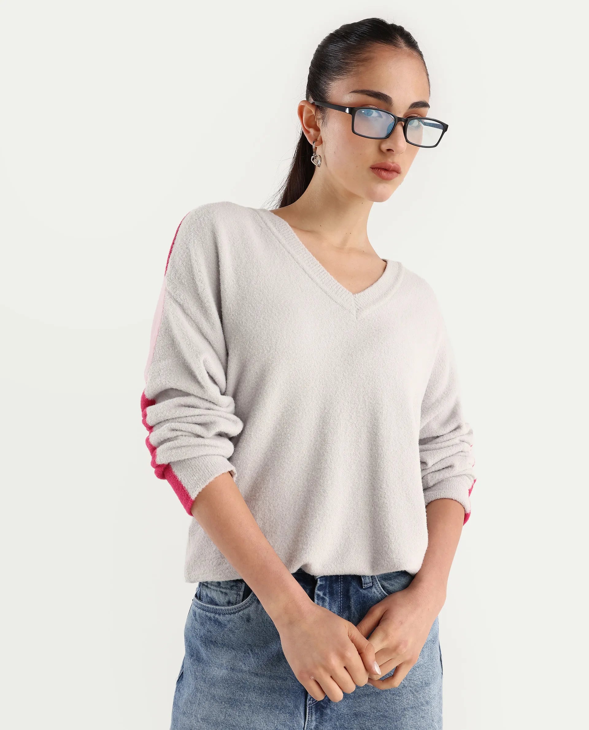 Rareism Women's Zander Light Grey Nylon V-Neck Relaxed Fit Plain Sweater